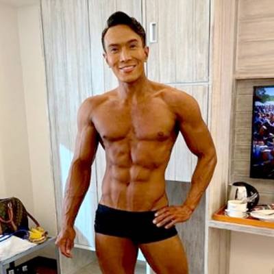 KHELVIN REYES