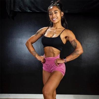 LAURA POSTOR