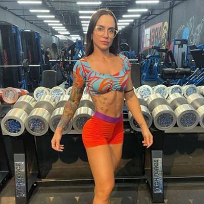 LORENA GUISAN ALVES ALBUQUERQUE