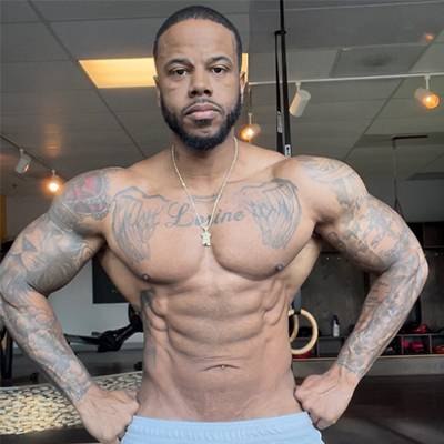 LOUIS LEE