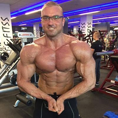 ŁUKASZ MODZELEWSKI