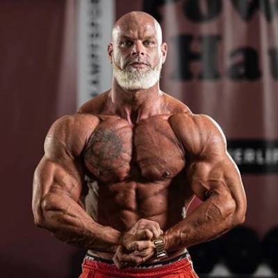 MACIEJ BISCUP