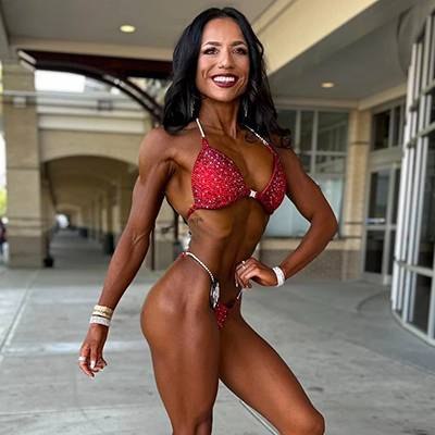 MIA SALAVERIA