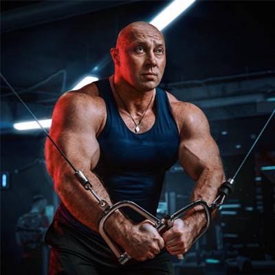 OLEG GUSLYAKOV