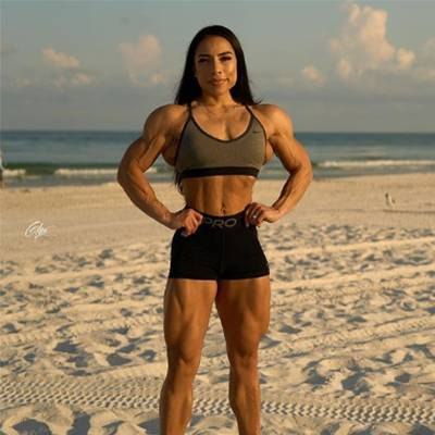 PAULA ROJO