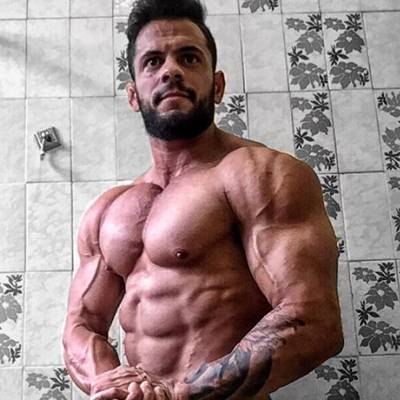 RENATO MENEZES