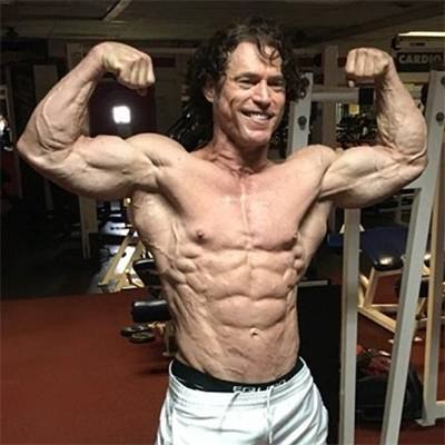 RYAN HENDERSON (USA)