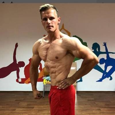 SIMON KUTNAR