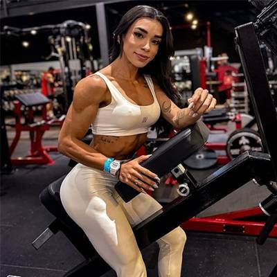 THAYANE OLIVEIRA