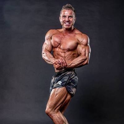 TOMASZ WALCZAK