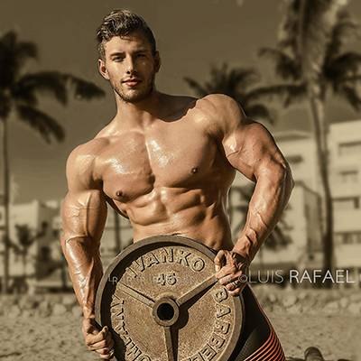 WAYNE LUCAS