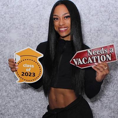YANARI RAINES