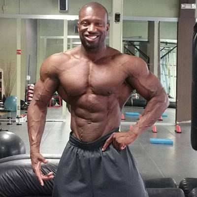 ANTONIO MITCHELL (1)