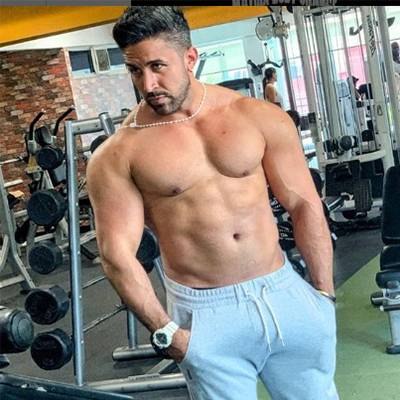 CHARLY CRUZ