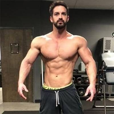 CHRIS MILLER