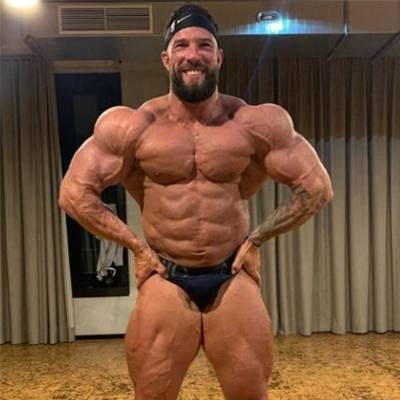 DAN THOMAS