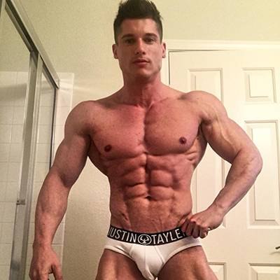 GUILLEM CLAVE