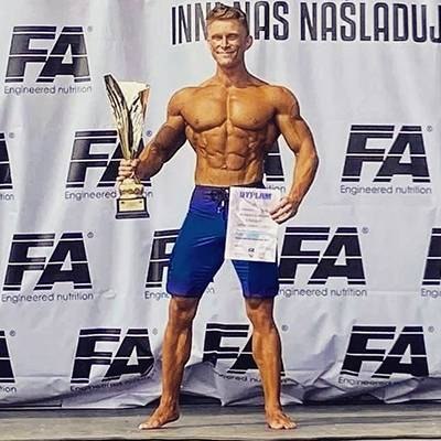 IRENEUSZ PTUCHA